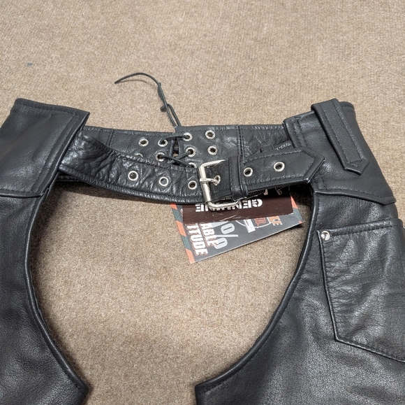 Stylish Black Leather Chaps - Picture 3 of 9